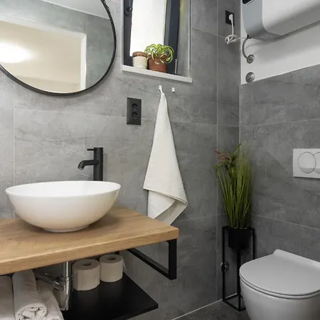 公寓 Tina In Centar With Parking *