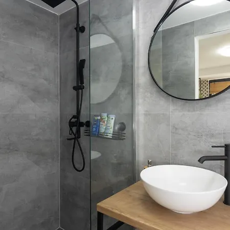 公寓 Tina In Centar With Parking