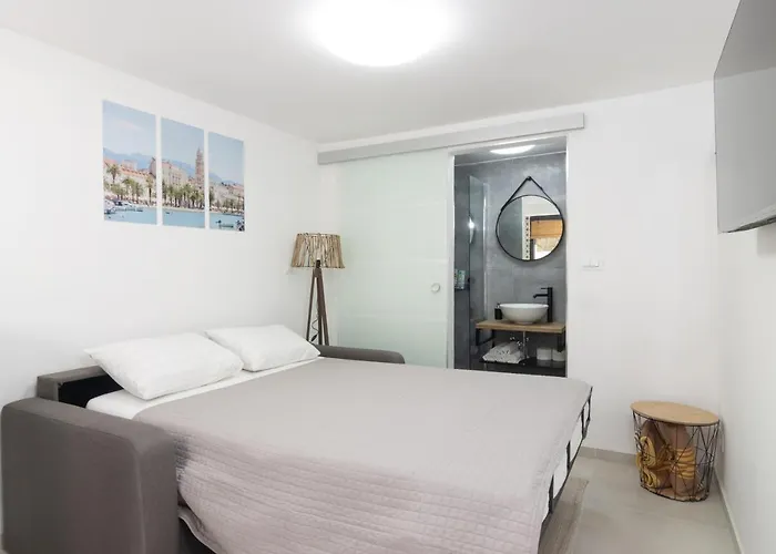 Apartment Tina In Centar With Parking *