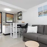 Apartman Tina In Centar With Parking